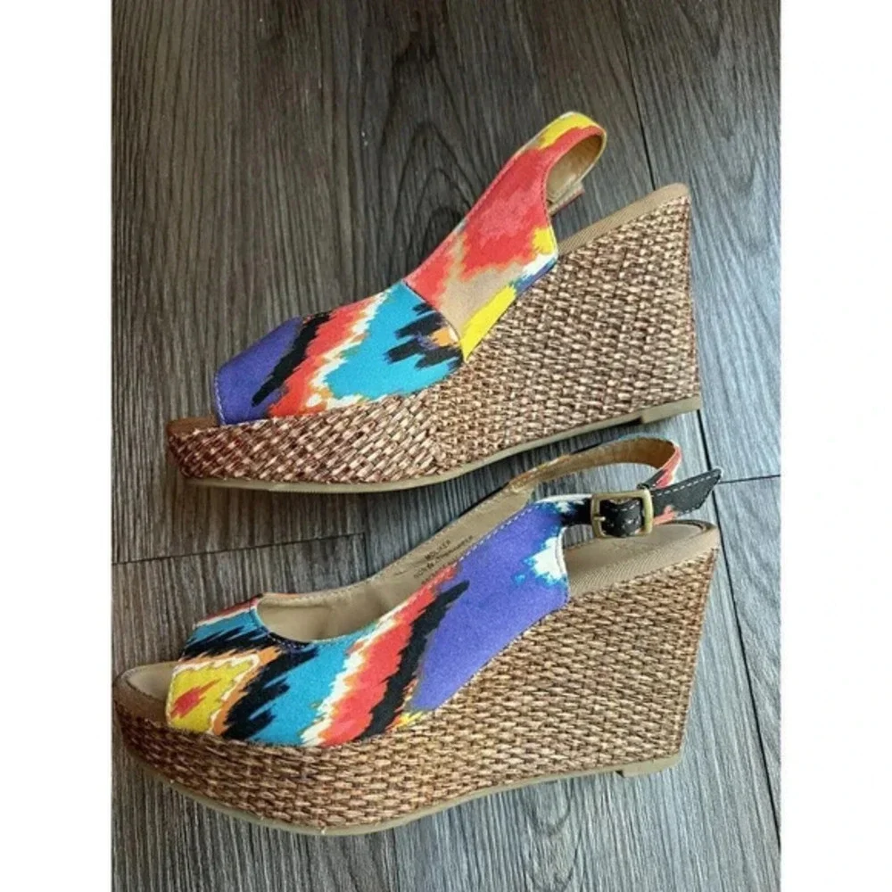 Mootsies Tootsies moliker women's size 6 M wedges woven‎ heels